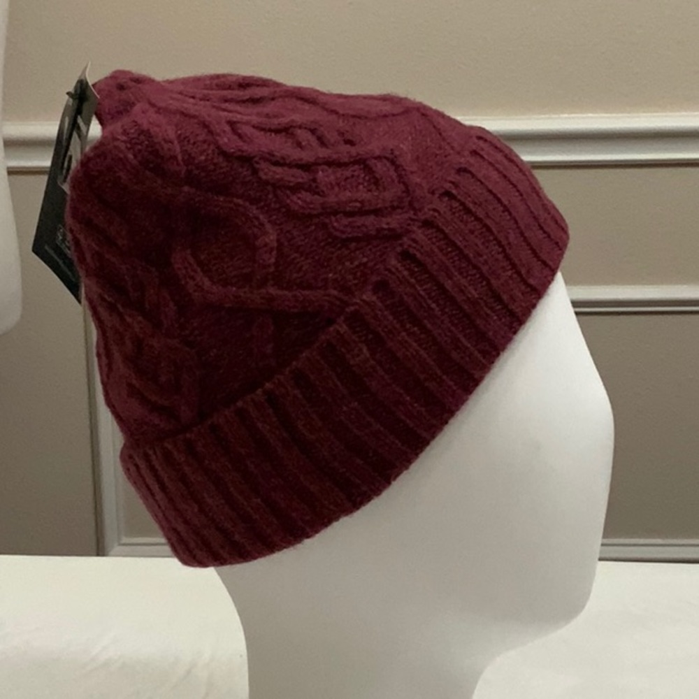 Black Diamond CABLE BEANIE - Dark Wild Rose